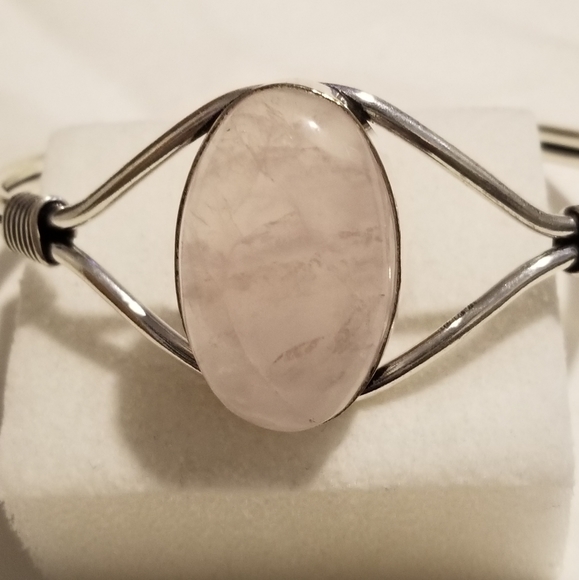 🌺BOGO*Vintage Pink Quartz Silver Cuff - Picture 2 of 8